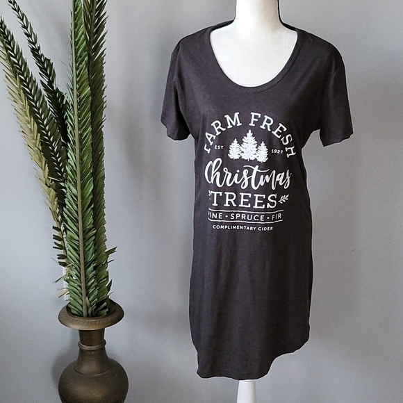 Instant Message Dresses & Skirts - Instant Message charcoal gray short sleeve graphic print dress Size 12/14